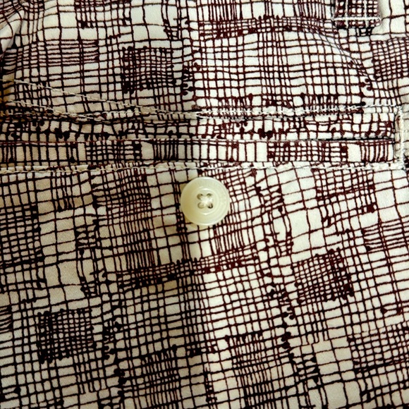 VOLCOM used like new jean shorts, size 1, white and brown, two back pockets. - Picture 7 of 7